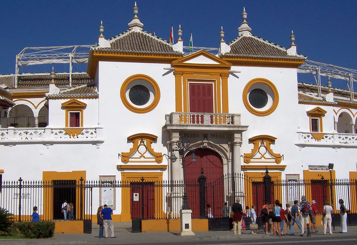 Seville's Bullring Architecture: A Grand Guide