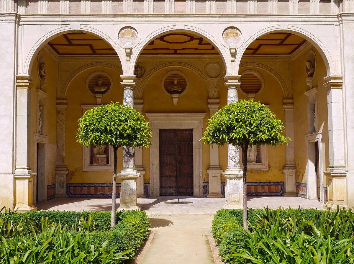 Discover the Unique Casa de Pilatos Style in Seville