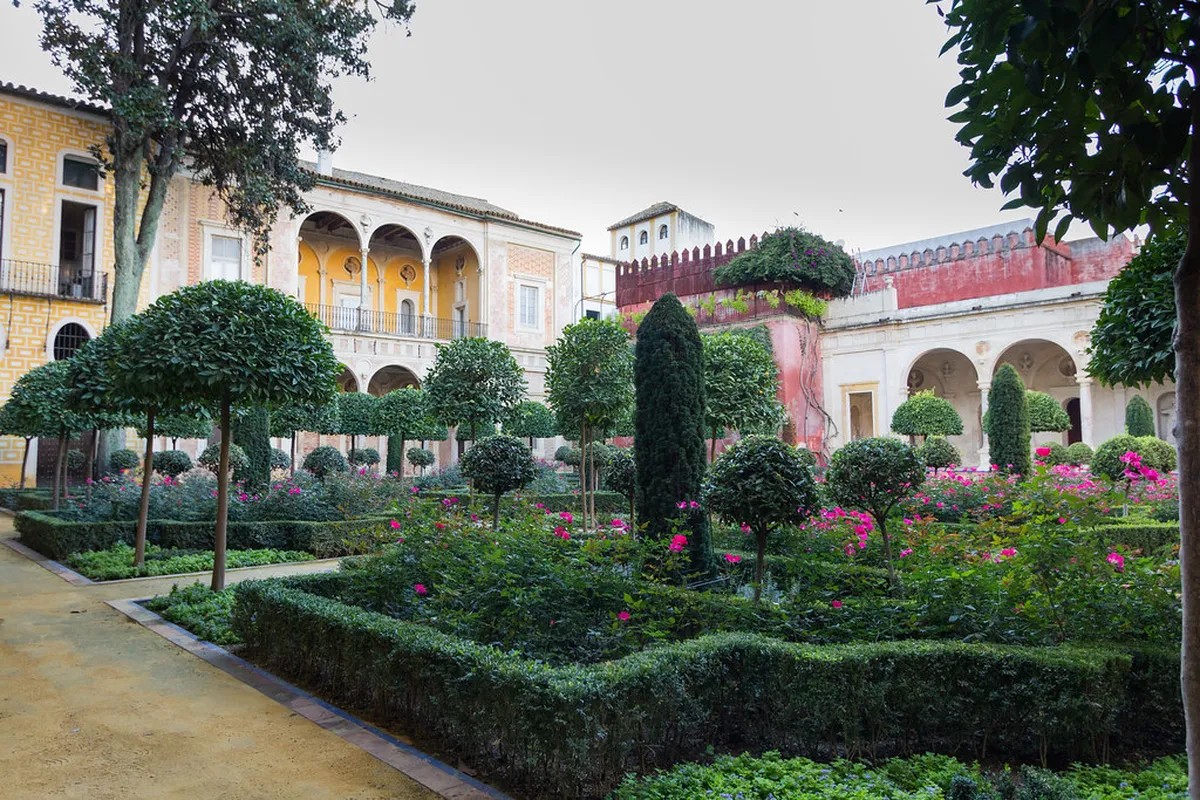 Discover the Casa de Pilatos Gardens: A Seville Guide