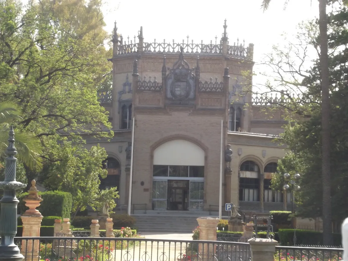 Spotting Mudéjar Details in Seville Buildings