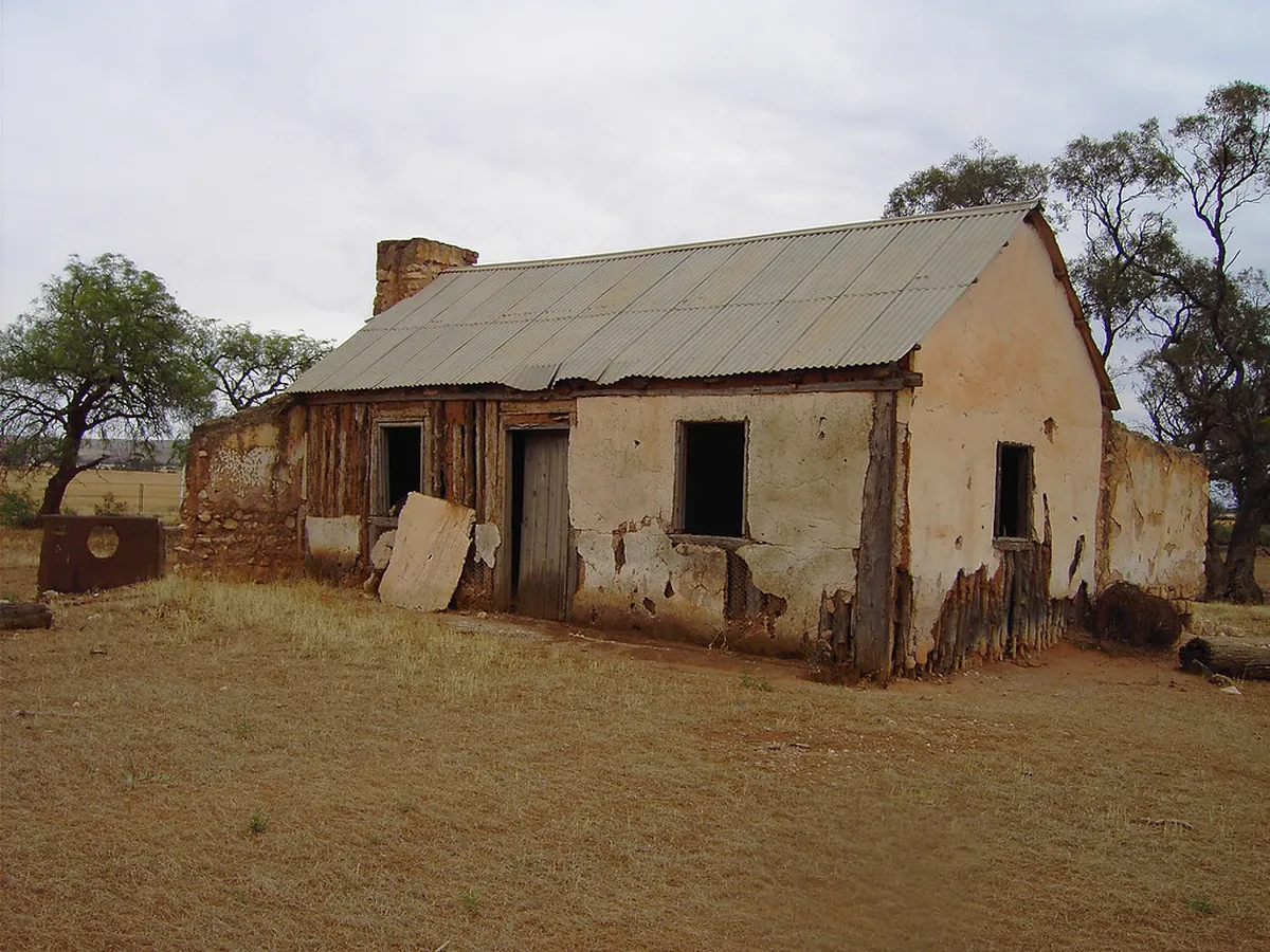 Self-Guided Architecture Walk Through Old Tarifa