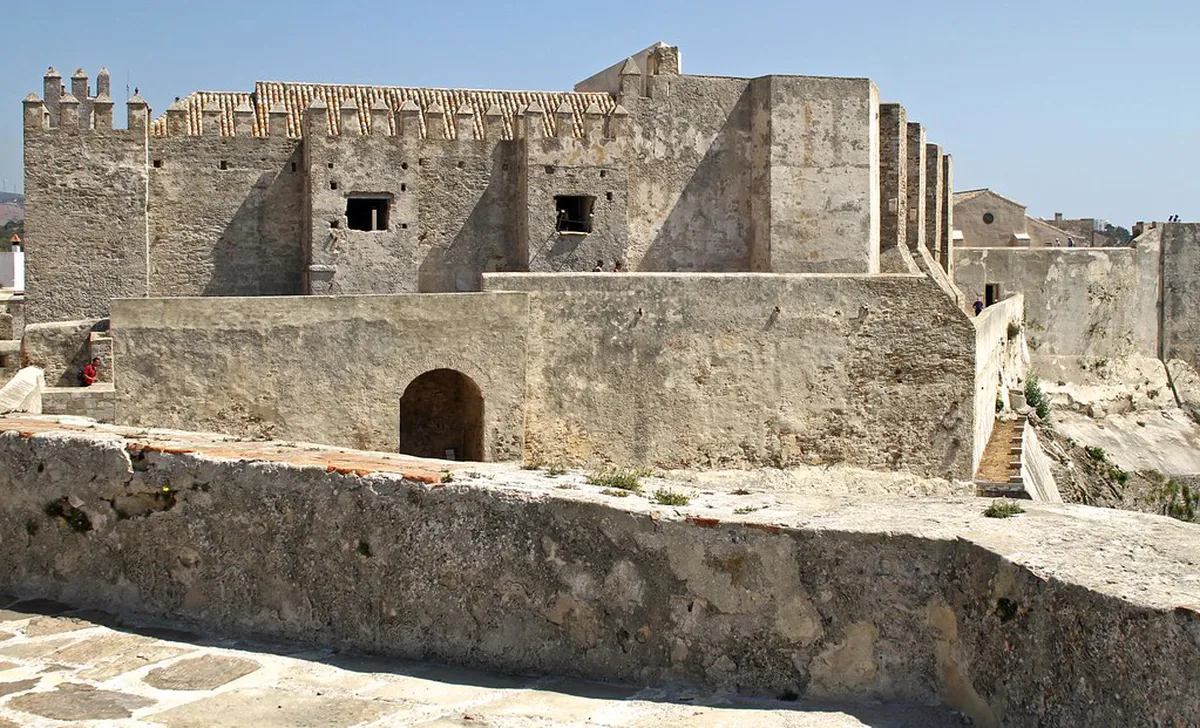 Tarifa Architecture Photography: Expert Tips for 2025