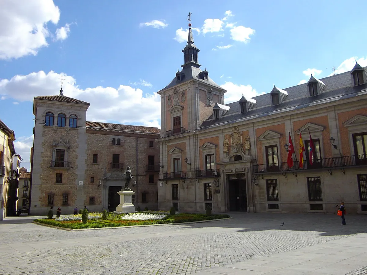 Discovering Cisneros Style Architecture in Toledo