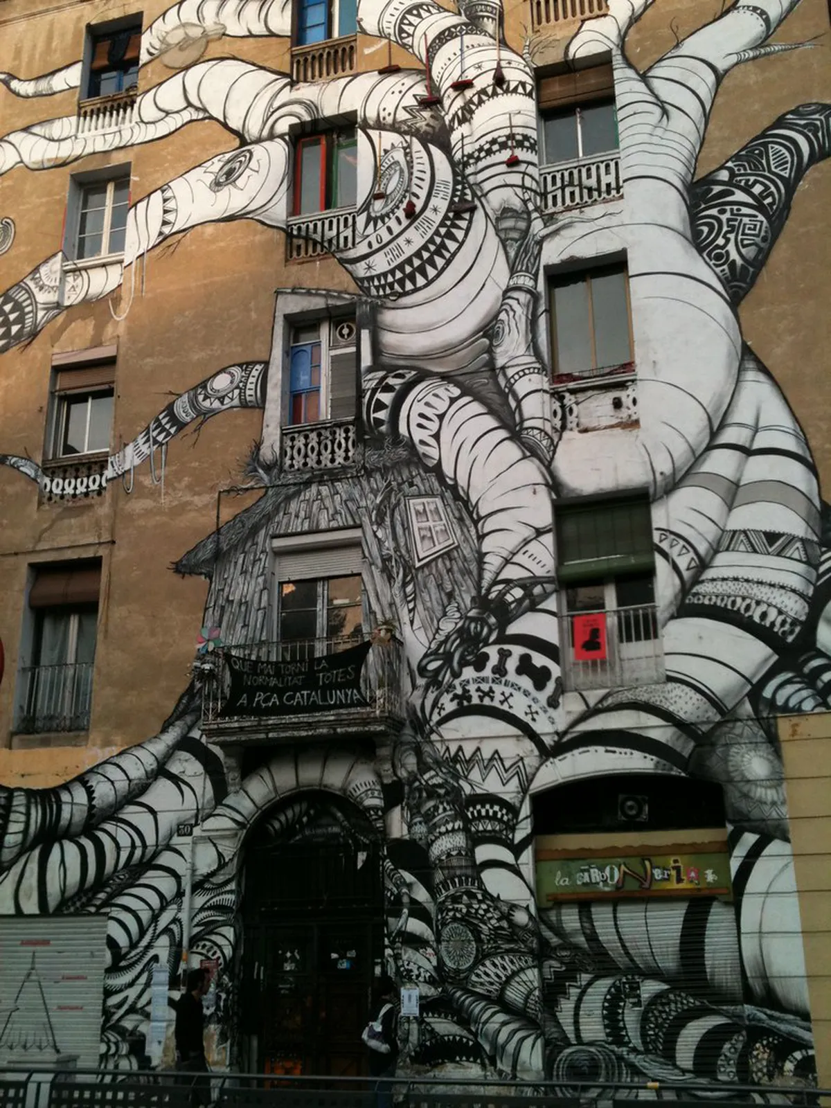Best Streets for Architecture in Eixample, Valencia