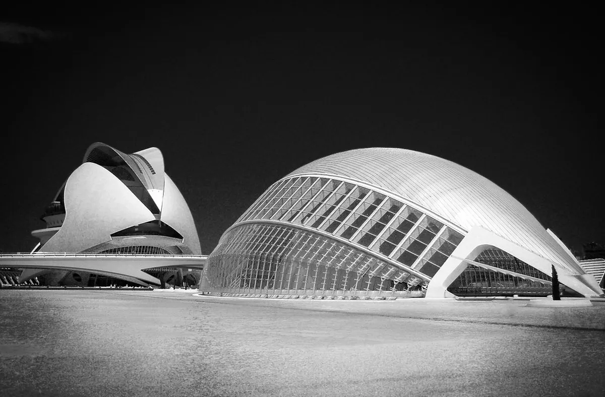 Exploring Valencia's Futuristic Architecture in 2025