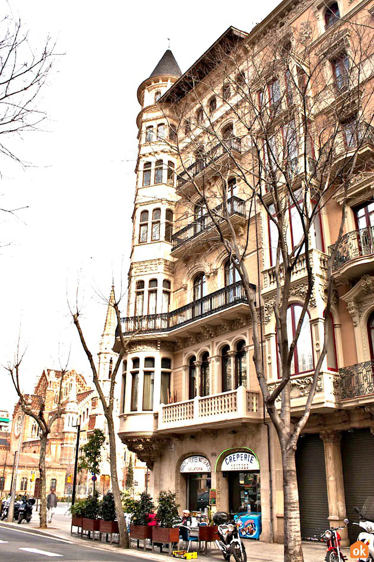 Explore Modernist Buildings in Eixample Valencia