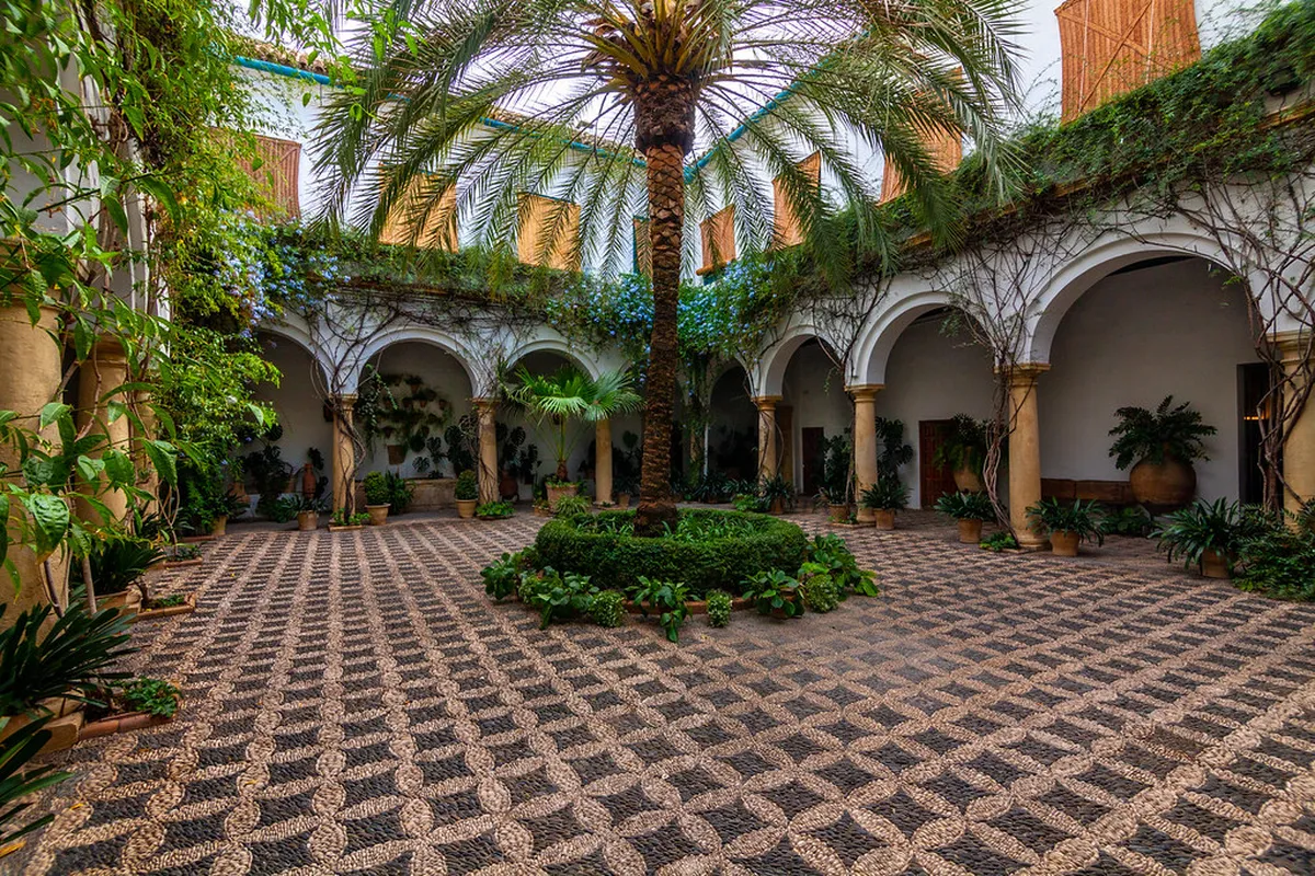 History of Palacio del Marqués de Dos Aguas in Valencia