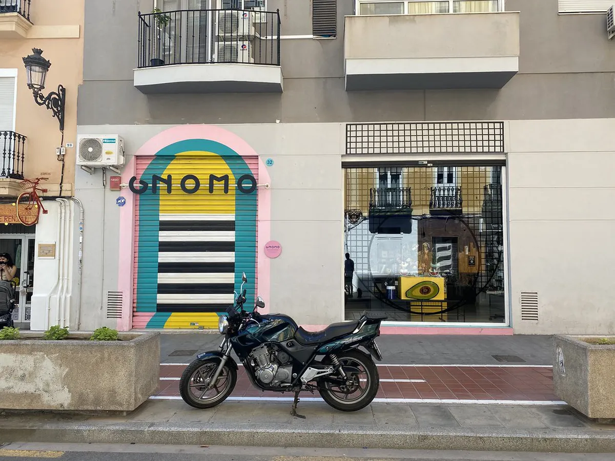 Discover Ruzafa's Modernist Buildings in Valencia