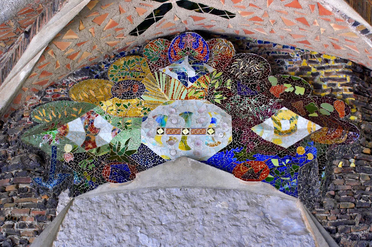 Discover Trencadís Mosaics: Valencia's Artistic Gems