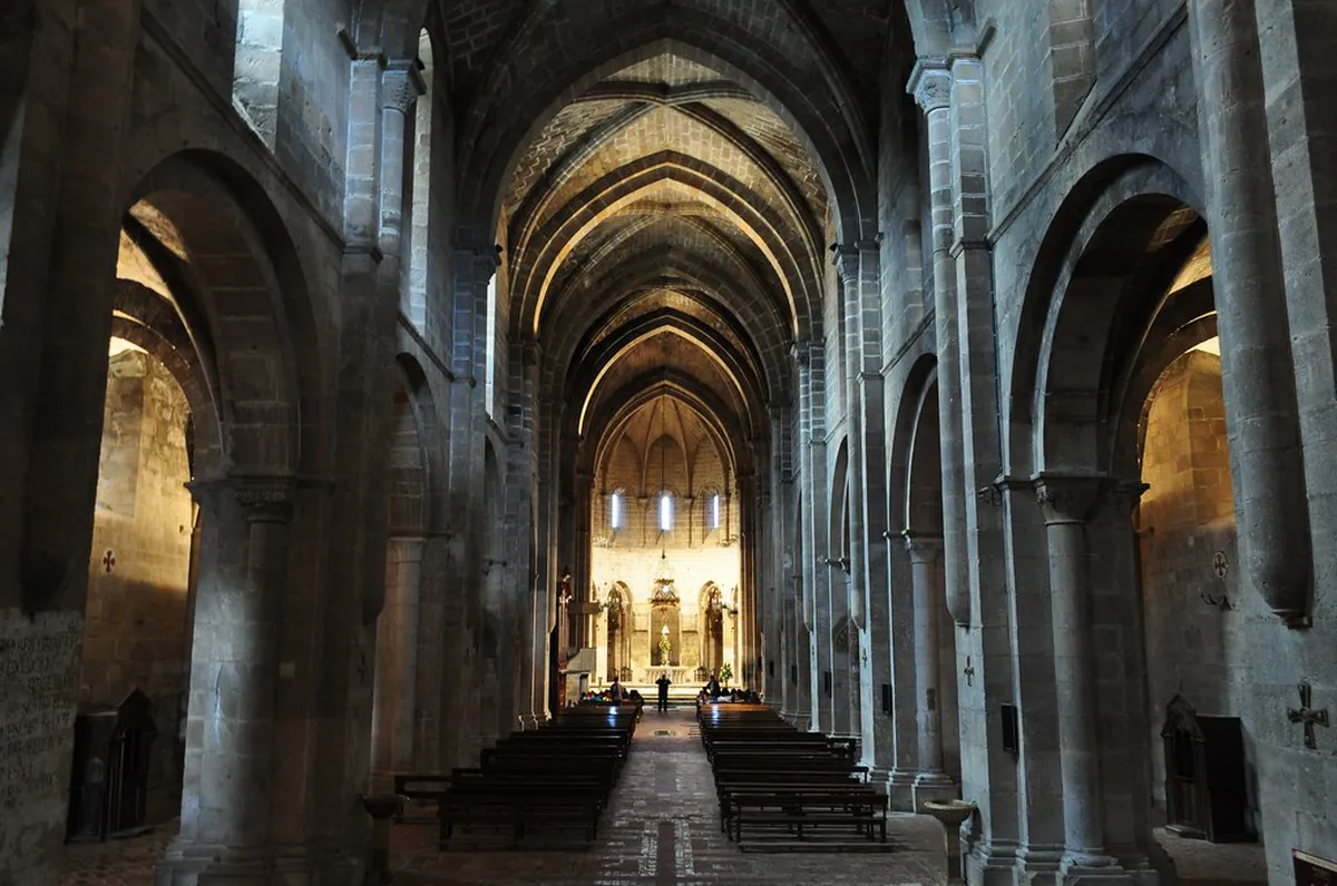 Discovering Gothic Churches in Zaragoza, Spain