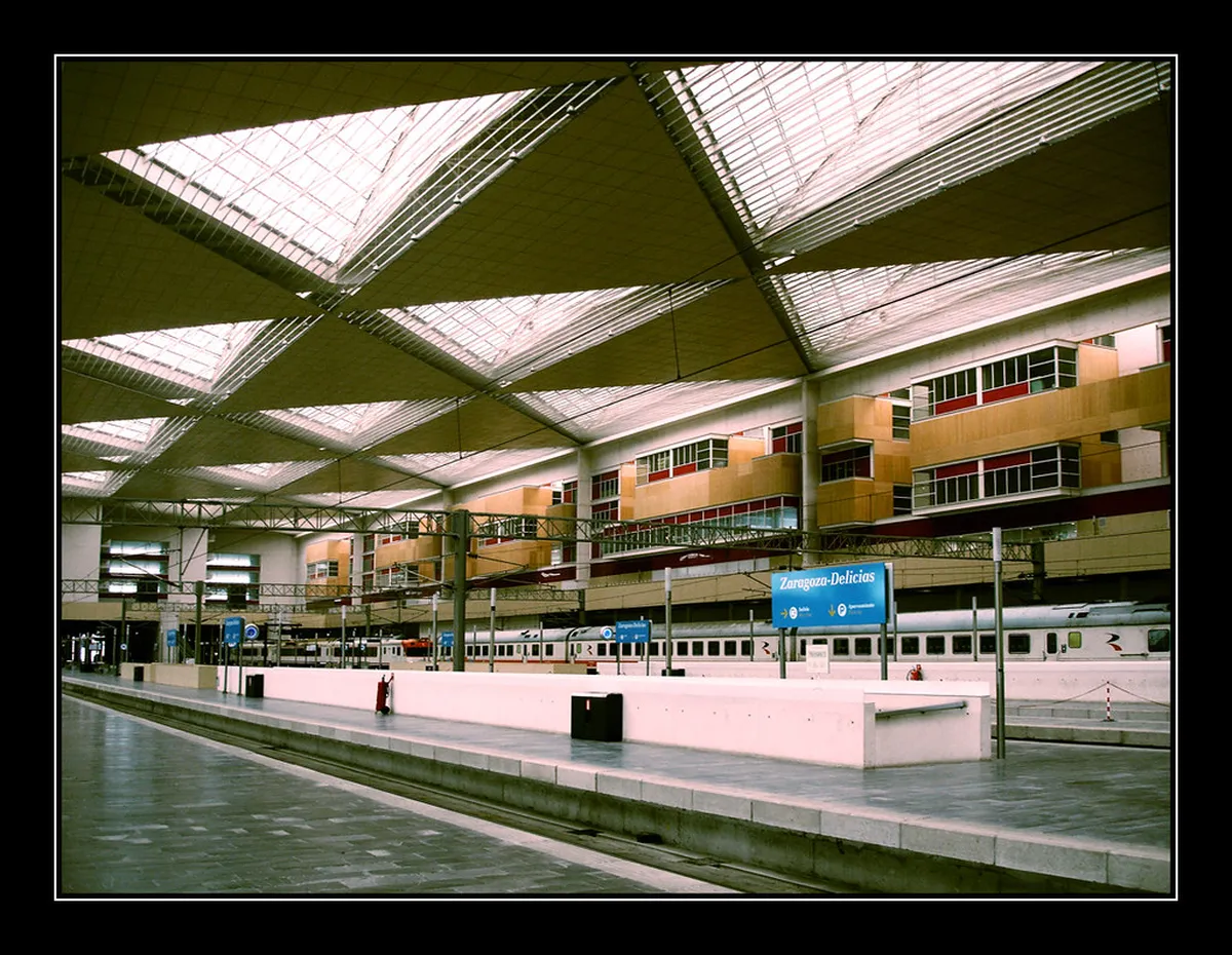 The Architecture of Delicias Station in Zaragoza