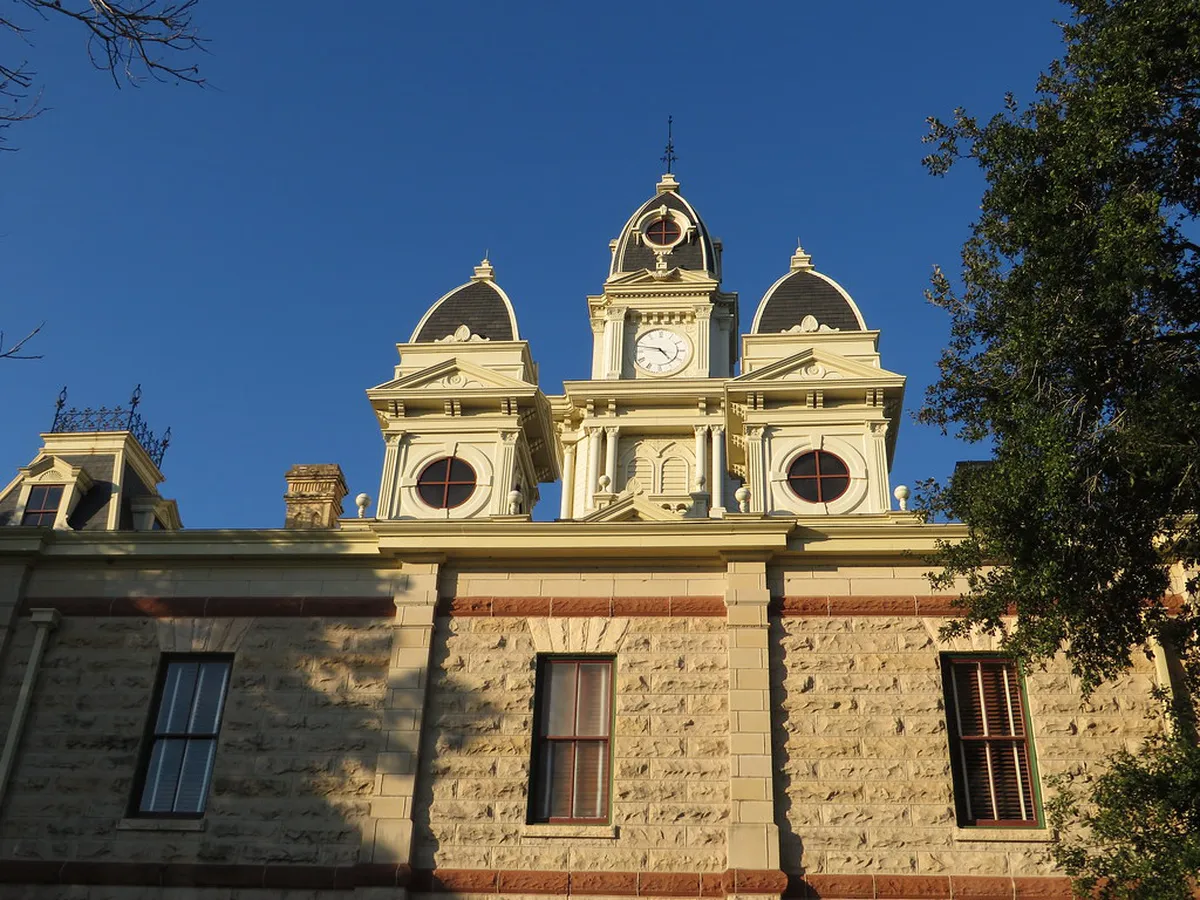 Discover Zaragoza's Most Famous Facades in 2025